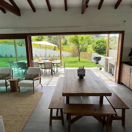 A Carpinteira House *