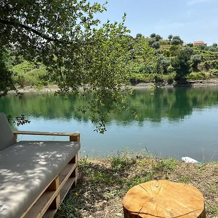 A Carpinteira House * Aldeia do Mato (Santarem)