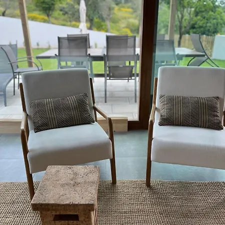 A Carpinteira House Ferienhaus Aldeia do Mato (Santarem)